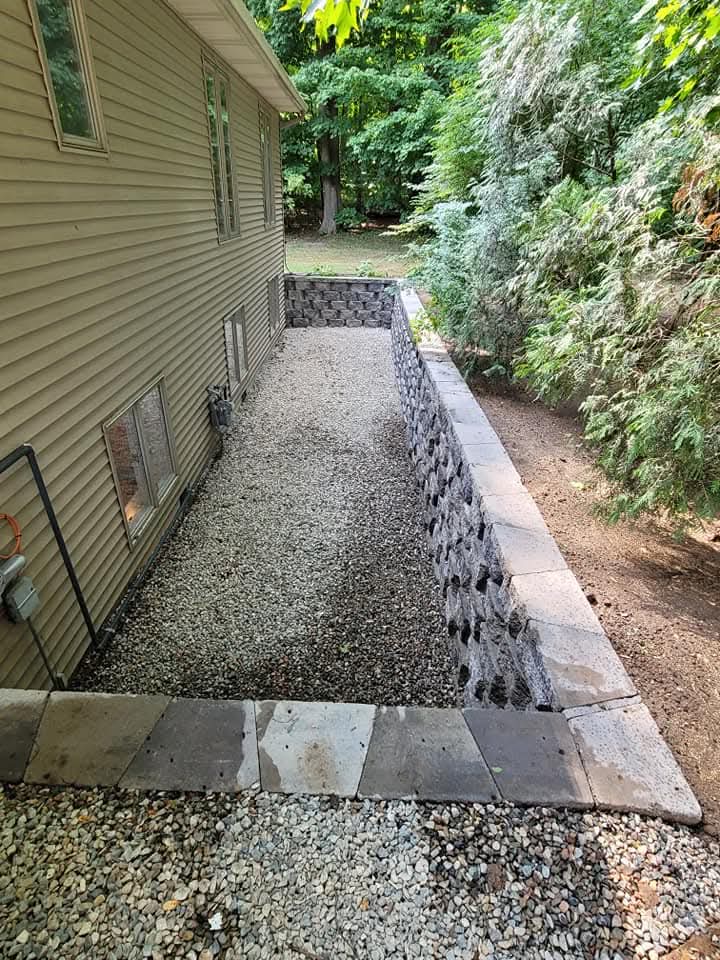 Retaining wall built by Bernal Landscape Management