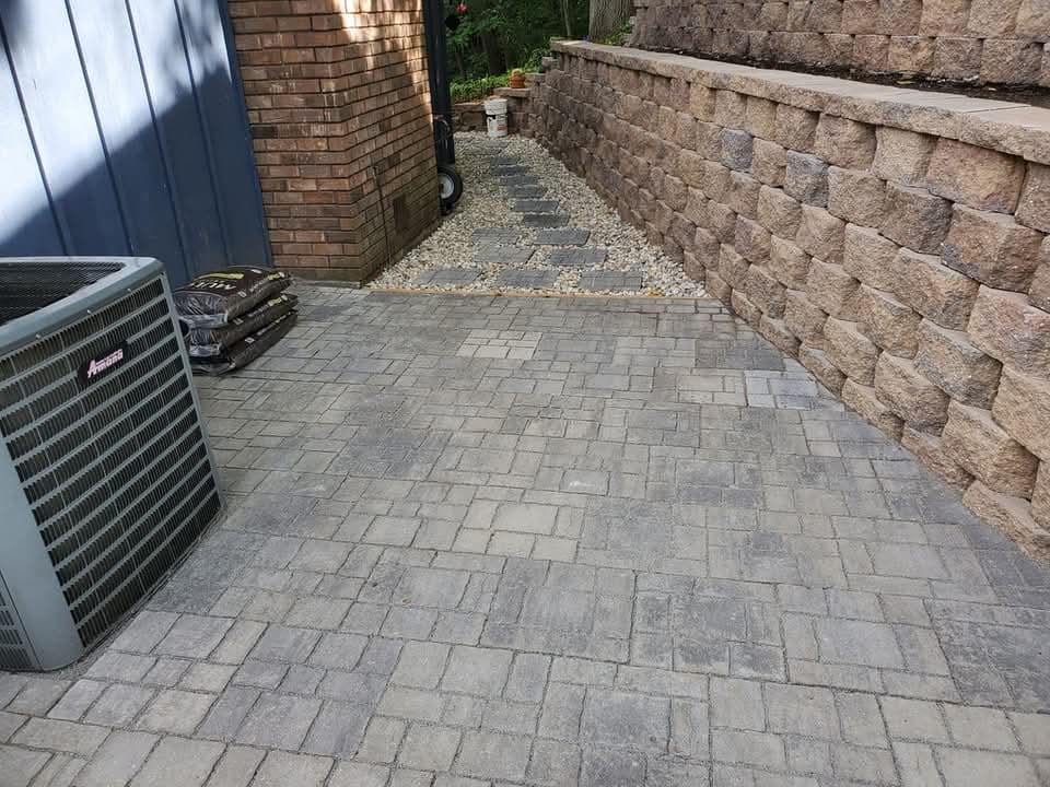 Paver patio installation in Grand Rapids, MI